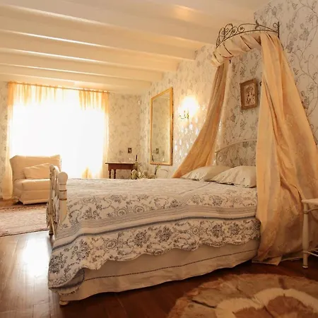 Les Belles Dormantes