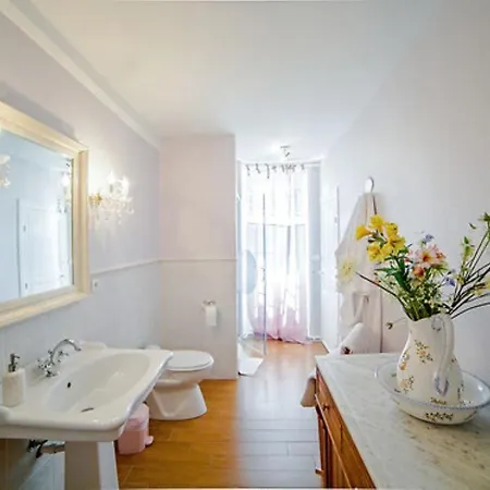 Les Belles Dormantes Hébergement de vacances *